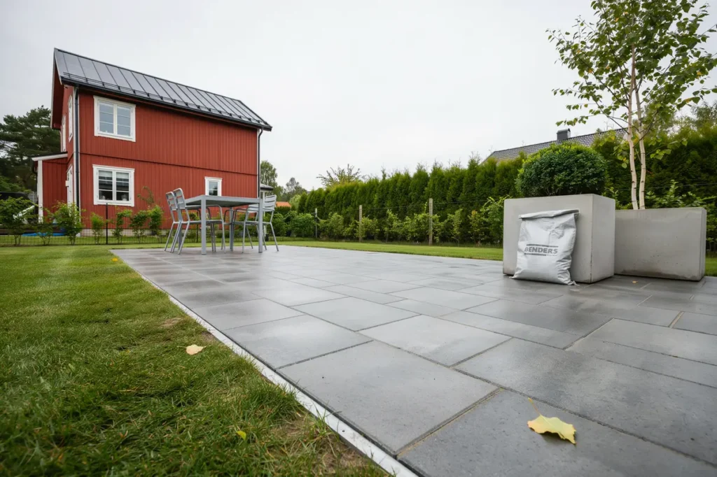 platts ttning av uteplats med marksten i jakobsberg j rf lla